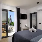 Vera Villa
